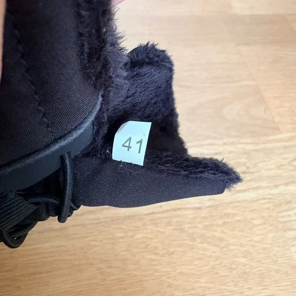 Black Women’s Hike Kasdava winter boots size 9.5/41 - Picture 6 of 7